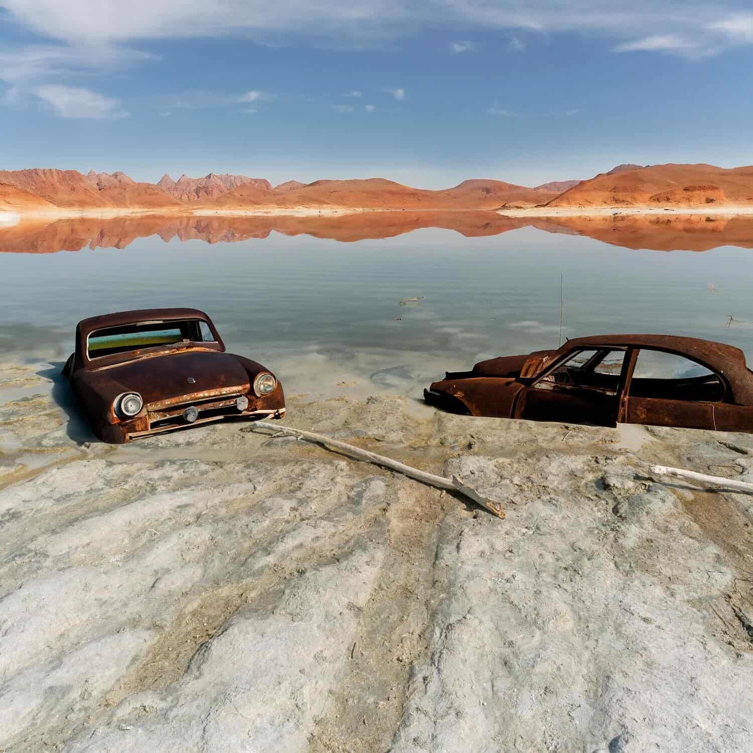 Flooded Parking Lots and Neon Cowboys: Daniel Mirer Photographs the West Far from Hollywood 4