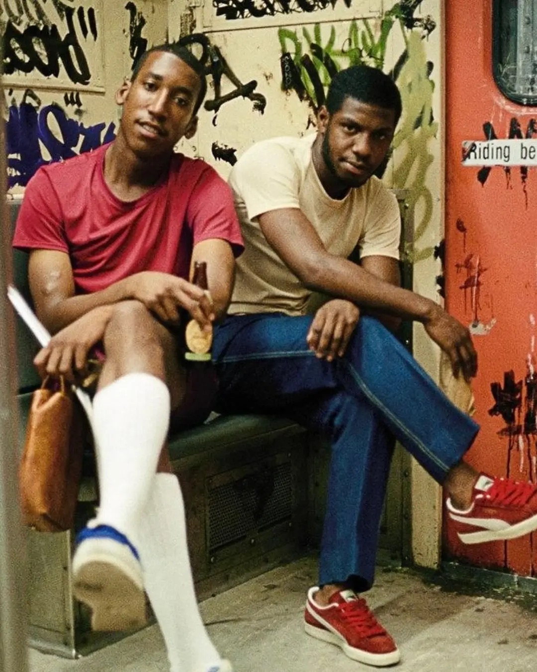 Arms crossed, looking at the camera: Jamel Shabazz and the invention of the hip-hop pose 3