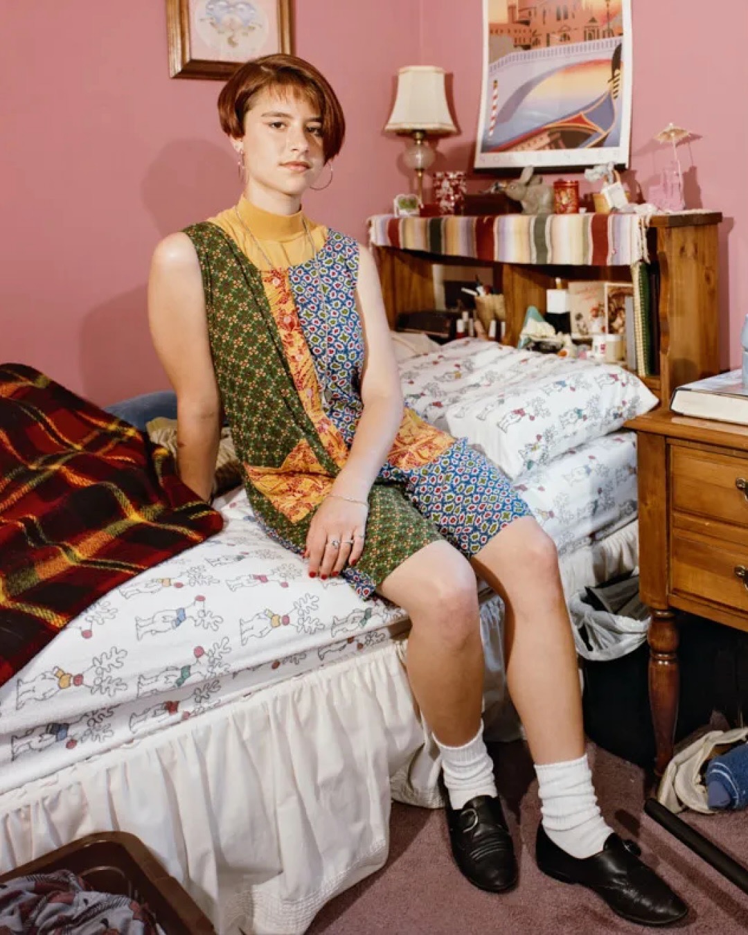 Posters, Clothes, and Clutter: The Emotional Archive of a Pre-Social Media Generation 2