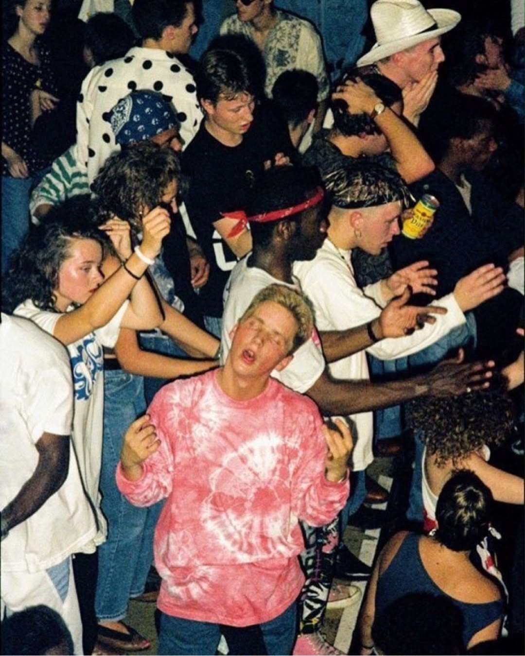 We Miss the Warehouse: The "Home" That Transformed the Night 3